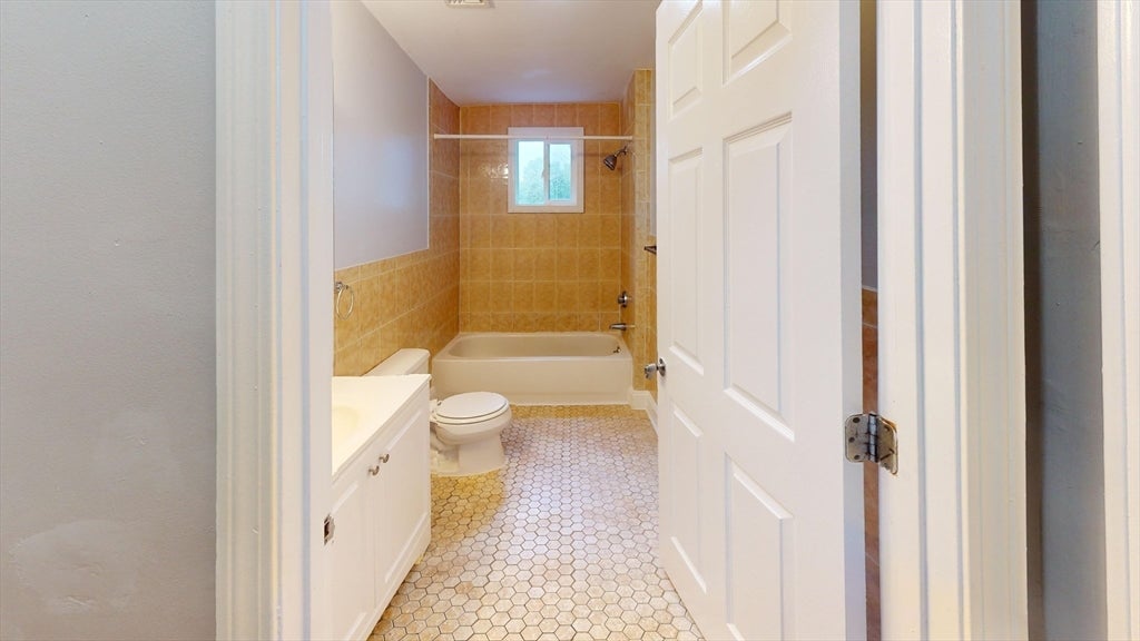 12 Hiawatha Rd, Boston, MA, 12 Hiawatha Rd, Boston, MA Photo #29