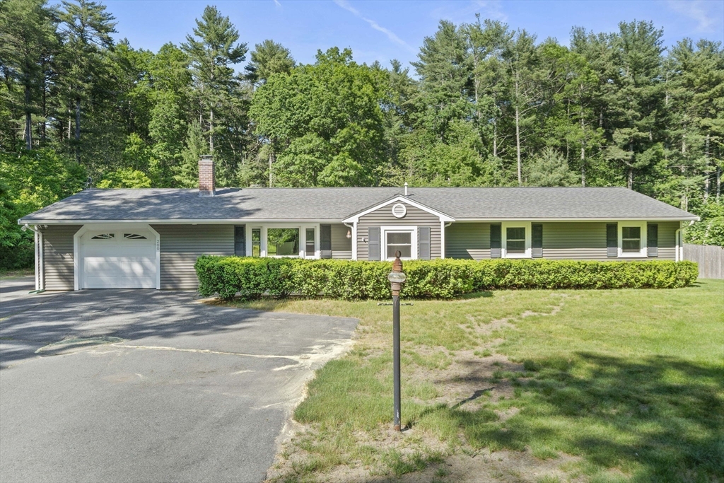 200 Pleasant St
