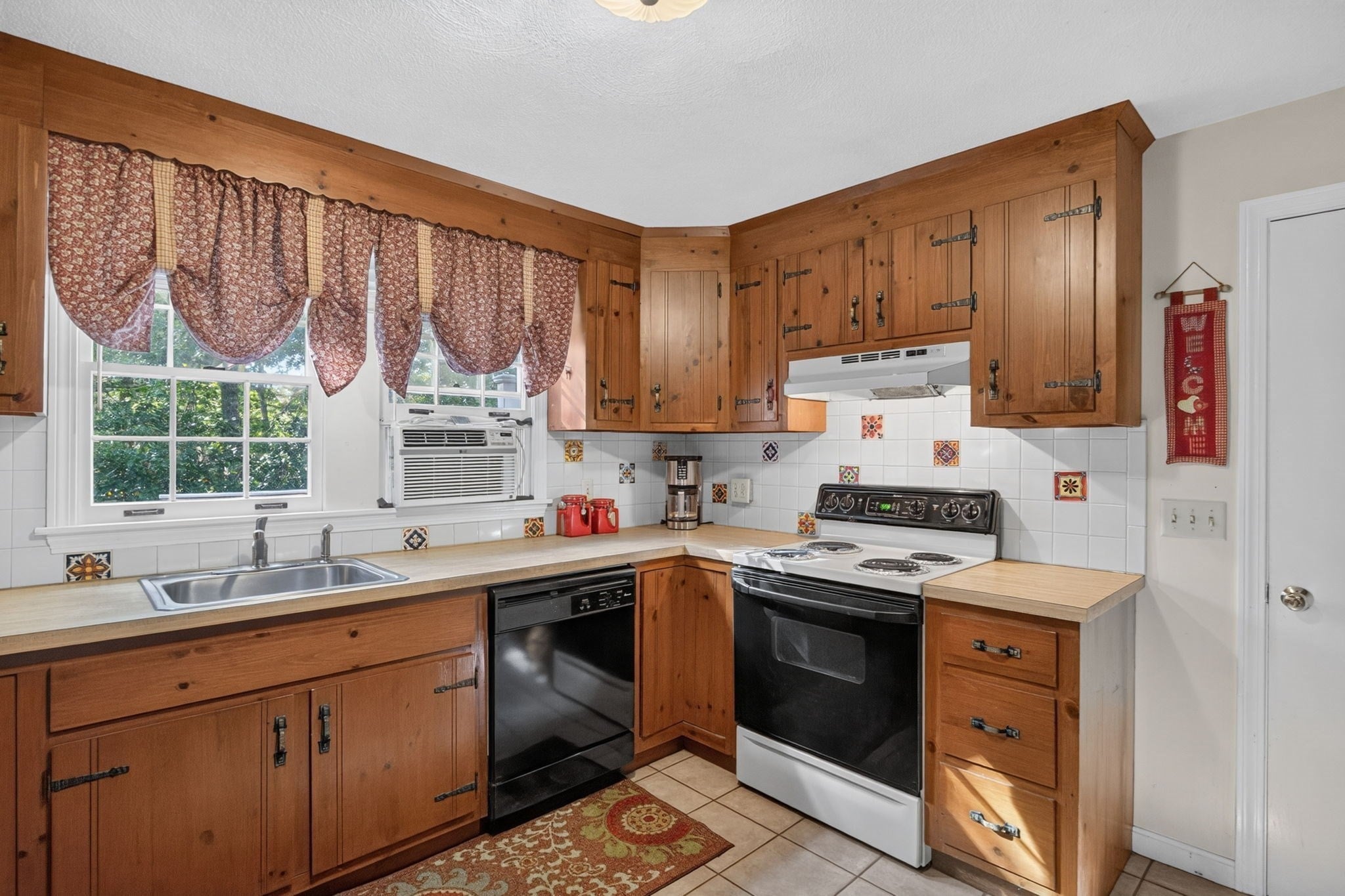 95 Diane Ave, Yarmouth, MA, 95 Diane Ave, Yarmouth, MA Photo #13