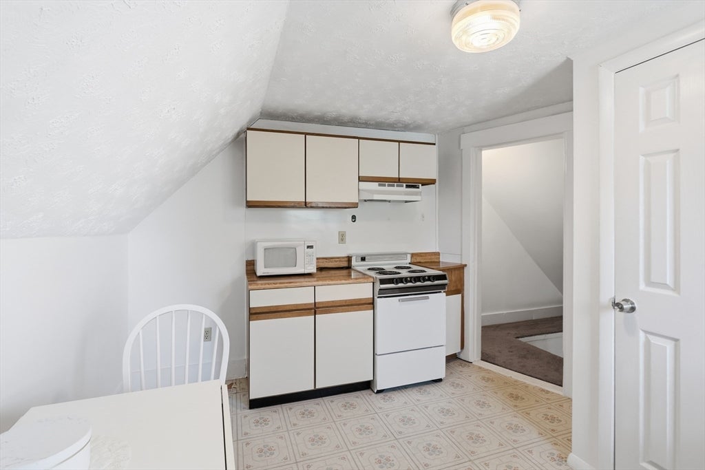 109 4th St, Leominster, MA, 109 4th St, Leominster, MA Photo #25