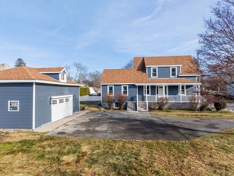 32 Cedar St Fairhaven MA 02719