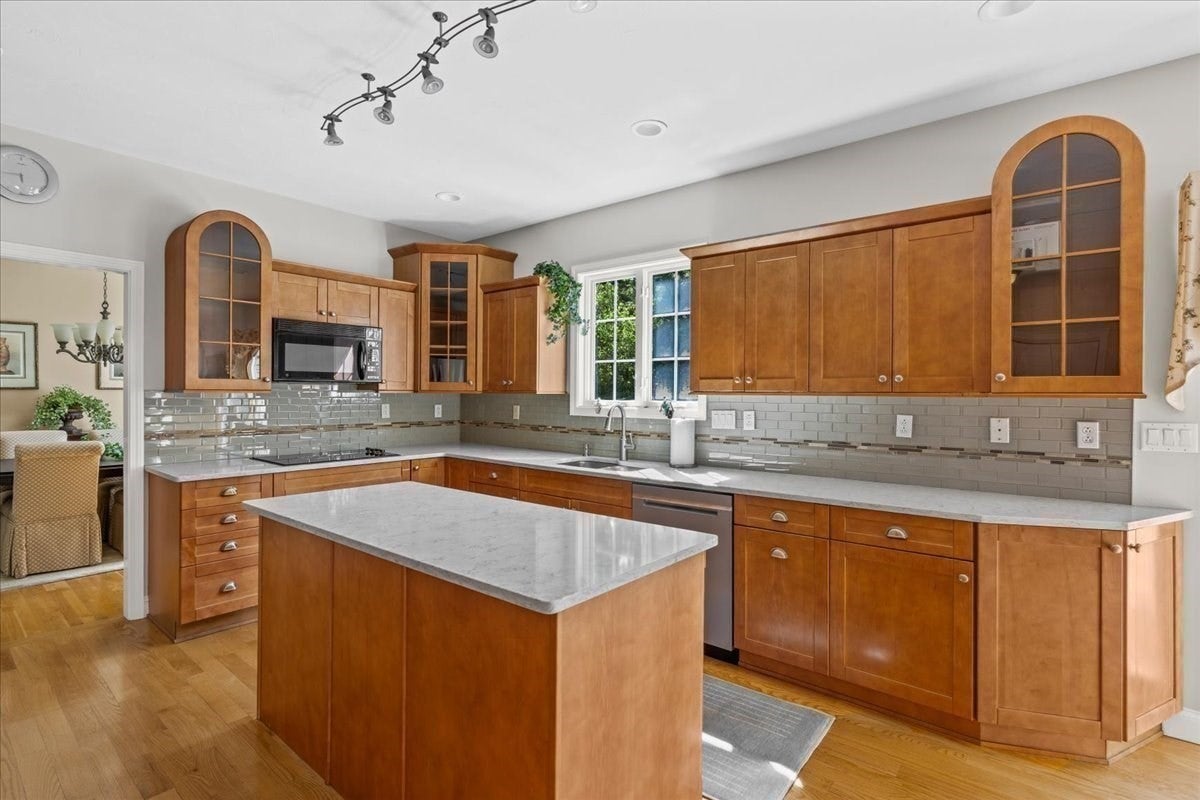 100 Eagle Rock Rd, Stoughton, MA, 100 Eagle Rock Rd, Stoughton, MA Photo #6