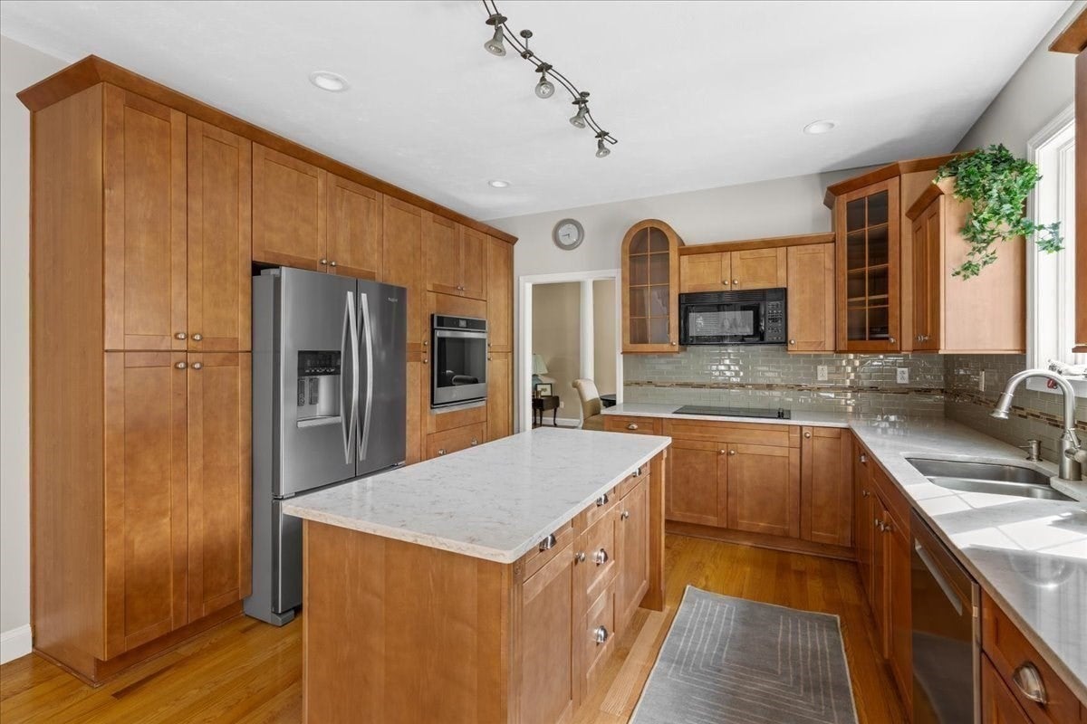 100 Eagle Rock Rd, Stoughton, MA, 100 Eagle Rock Rd, Stoughton, MA Photo #9