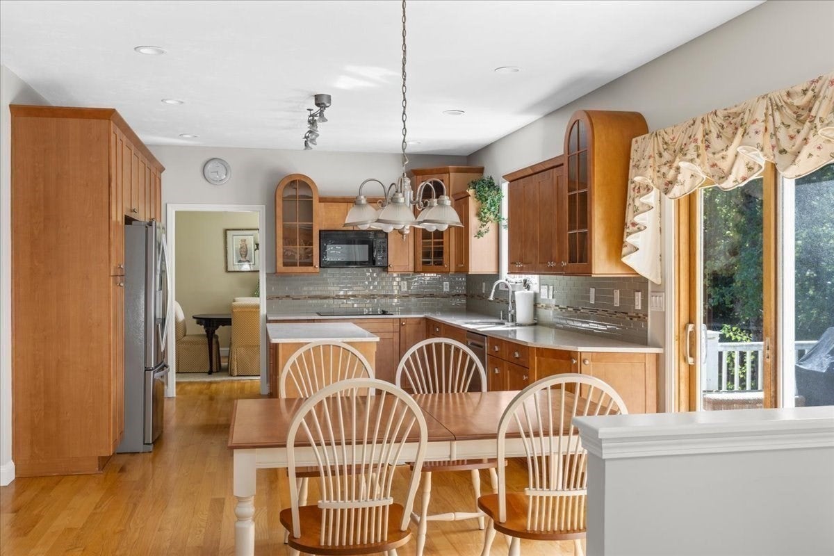 100 Eagle Rock Rd, Stoughton, MA, 100 Eagle Rock Rd, Stoughton, MA Photo #11