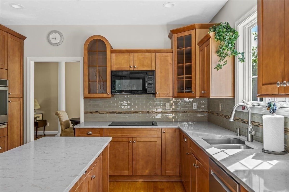 100 Eagle Rock Rd, Stoughton, MA, 100 Eagle Rock Rd, Stoughton, MA Photo #8