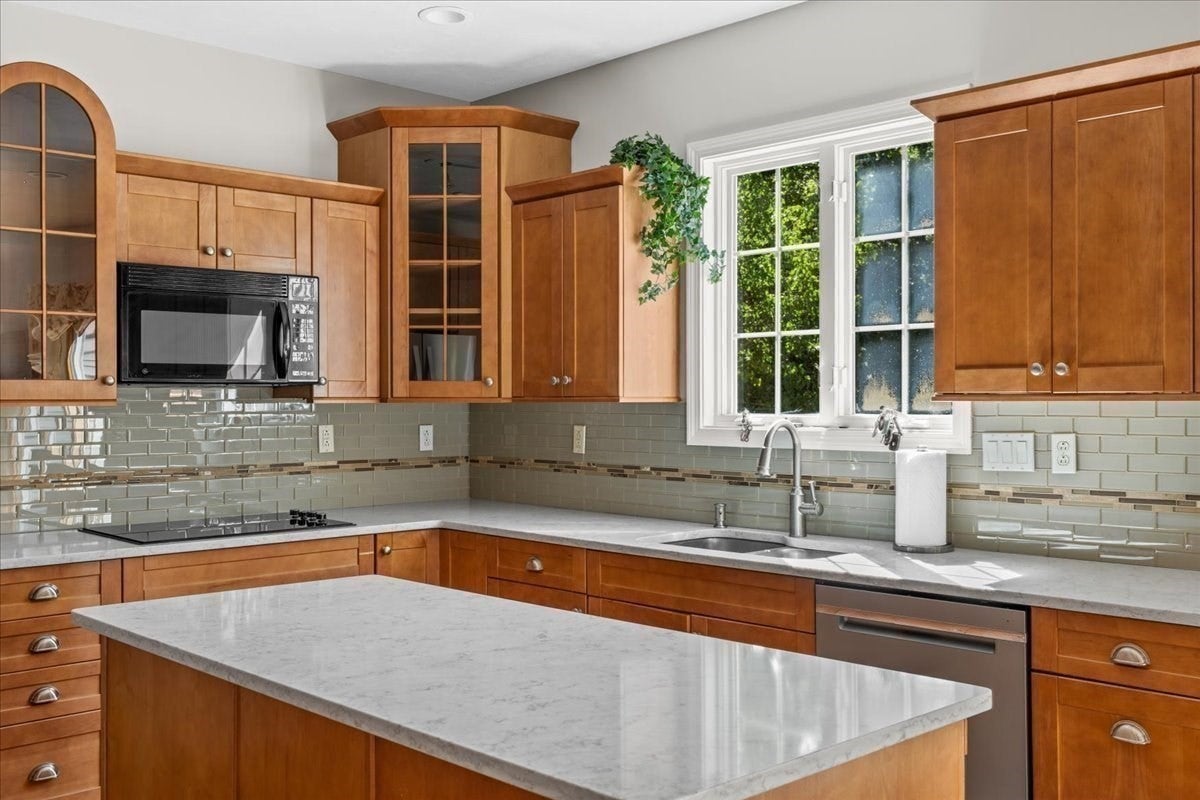 100 Eagle Rock Rd, Stoughton, MA, 100 Eagle Rock Rd, Stoughton, MA Photo #7