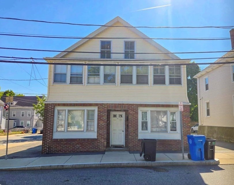 Photo of 30 Cedar St, Waltham, MA