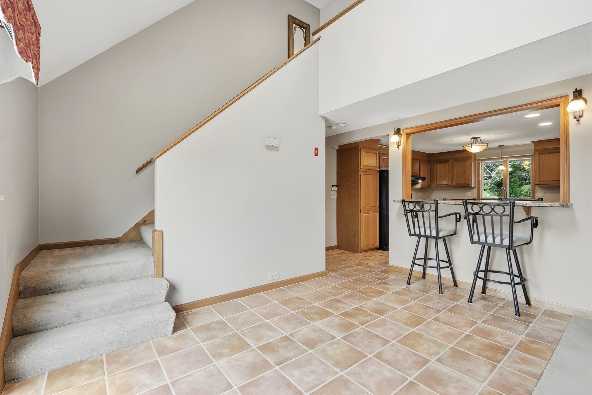 16 Matthew Dr, Easthampton, MA Photo #19