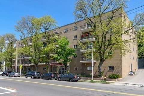 121 Tremont St 1 Boston MA 02135