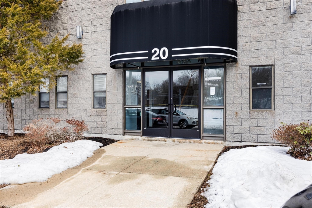 20 Del Carmine St