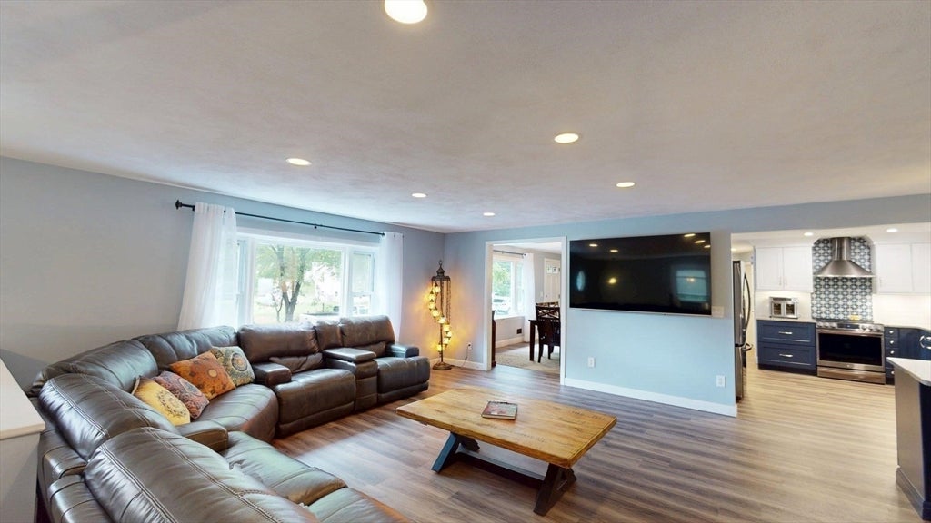 52 Prospect Avenue, Attleboro, MA, 52 Prospect Avenue, Attleboro, MA Photo #5