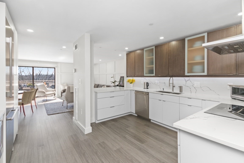 199 Coolidge Ave 105