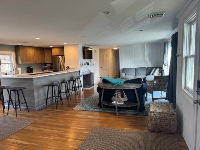 224 Menauhant Rd