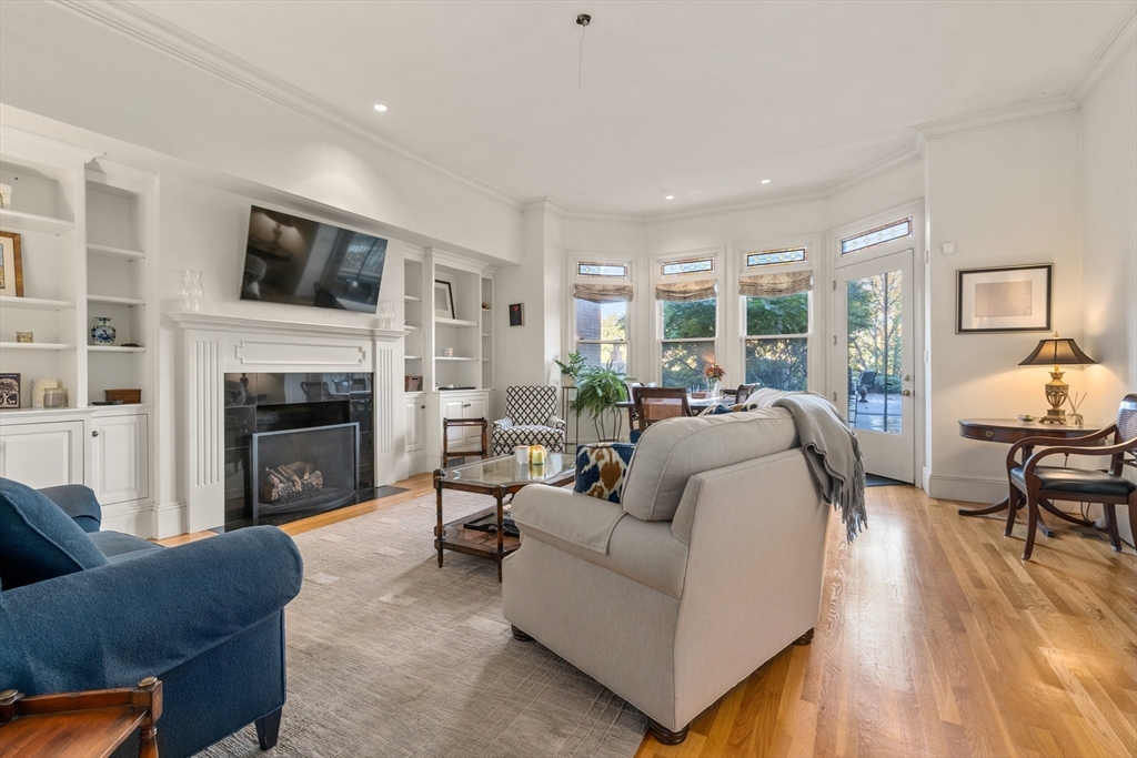194 Beacon St 1