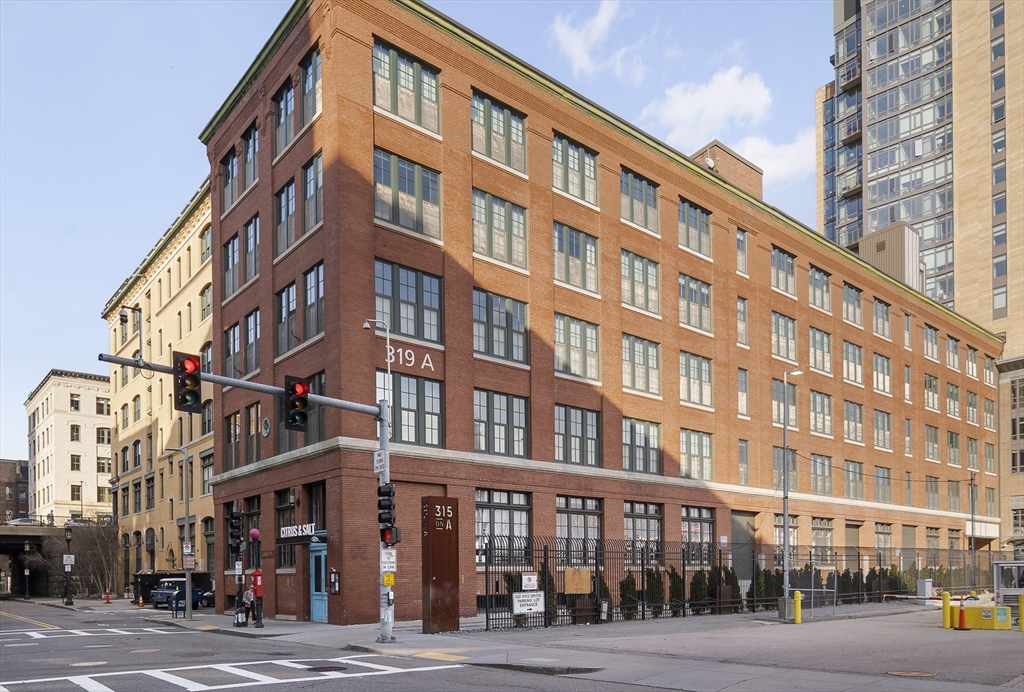 319 A St. 208