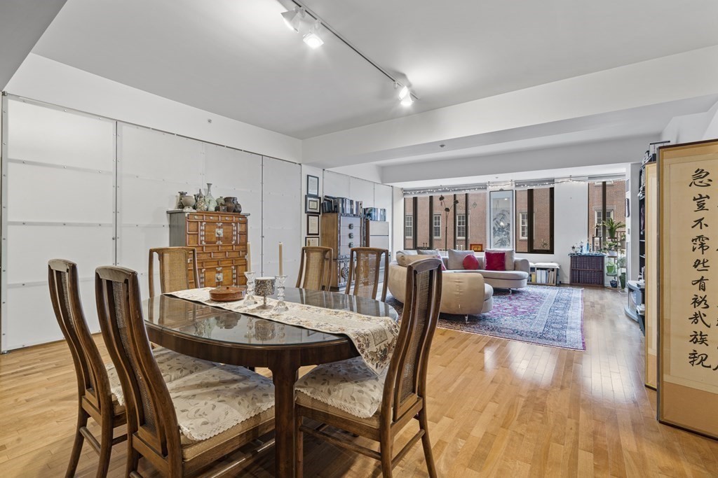 1313 Washington St. 321