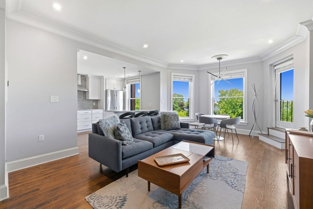 23 Bay State Road 4
