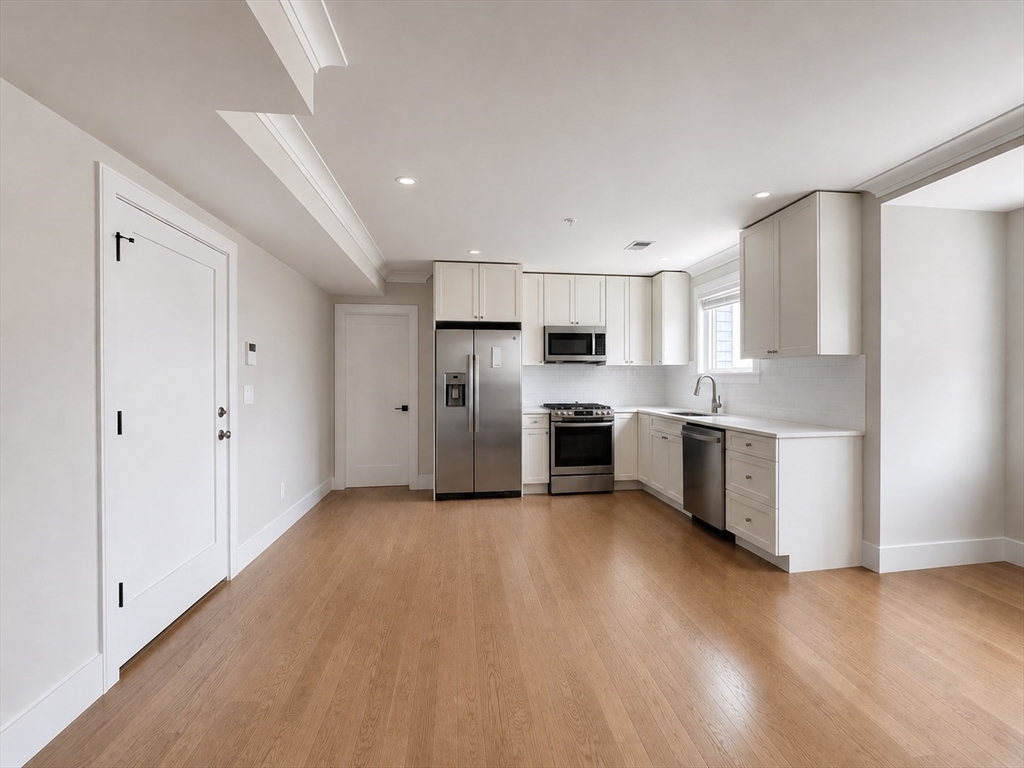Photo 1 of 14 — 13 Greylock Rd 3, Boston, MA 02134
