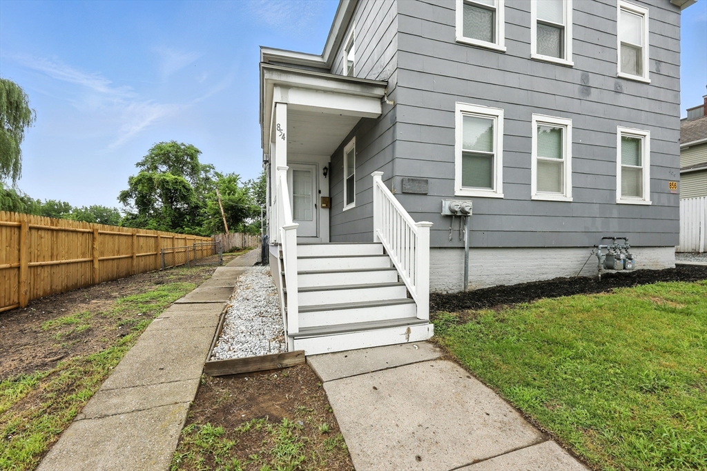 854-856 Worthington St
