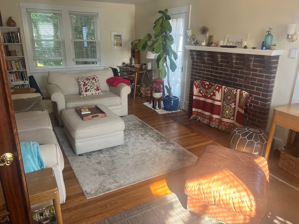 17 Pond St 0