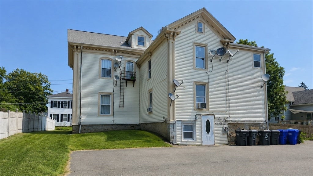 21 Franklin St, Milford, MA, 21 Franklin St, Milford, MA Photo #4