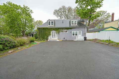 Photo of 54R Nahant St, Lynn, MA 01902 (MLS # 73510243)