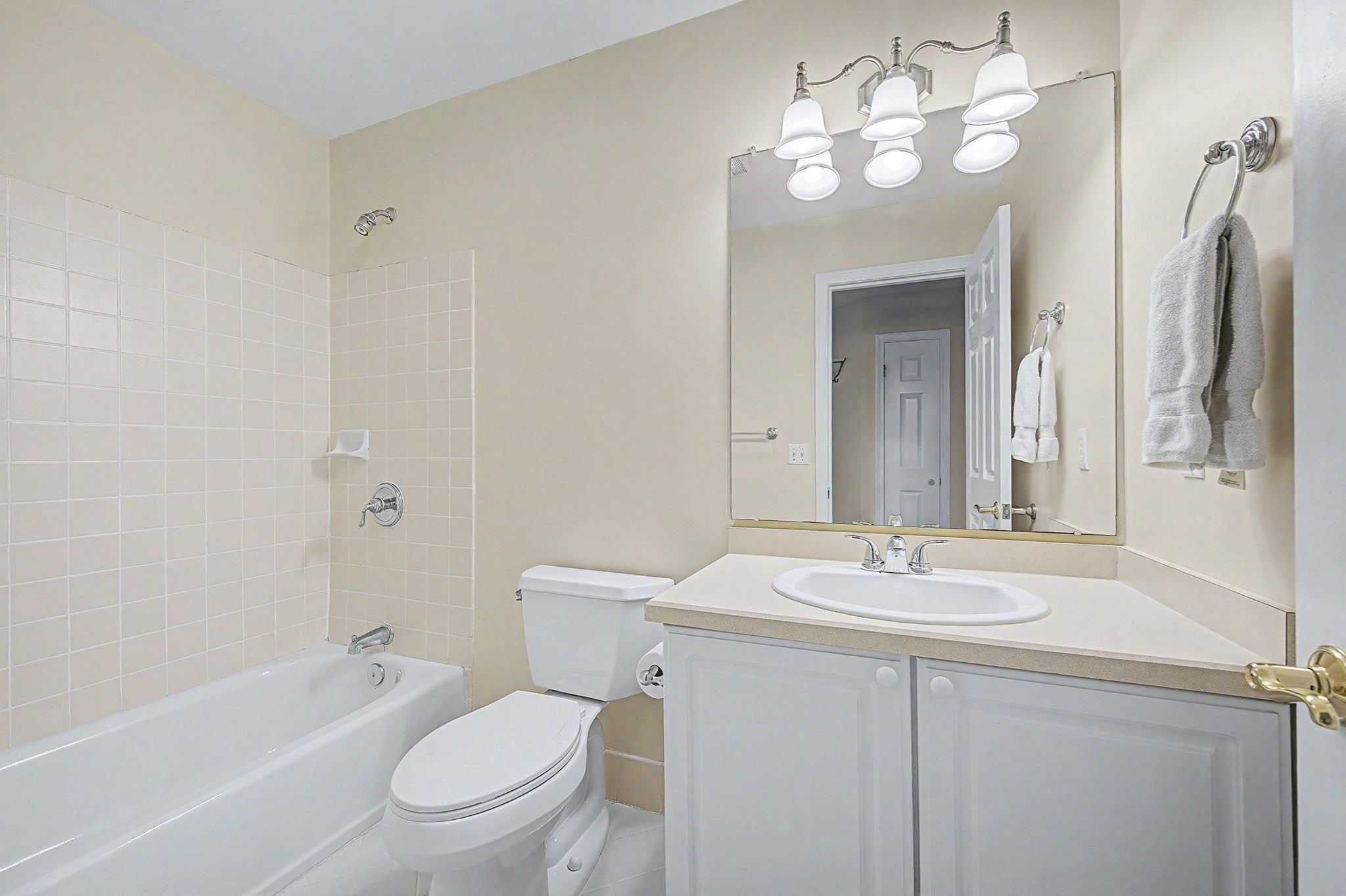 8 Southwood Dr #8, Southborough, MA, 8 Southwood Dr #8, Southborough, MA Photo #32