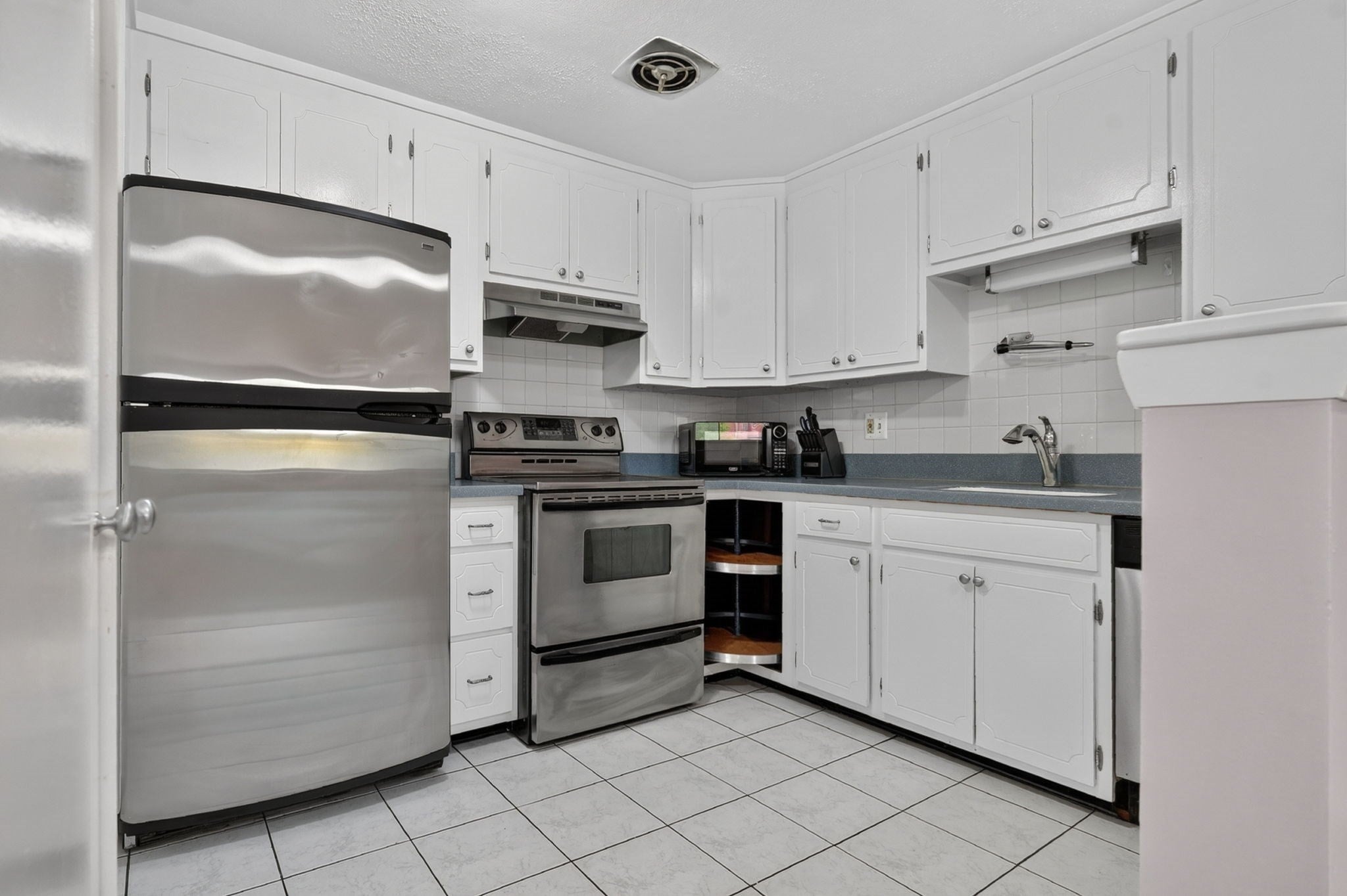2192 Mass Ave #2-2, Cambridge, MA Photo #8