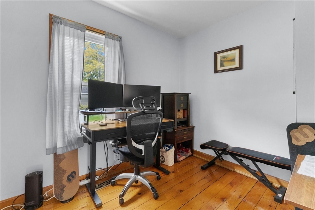 15 Steele St, Worcester, MA Photo #9
