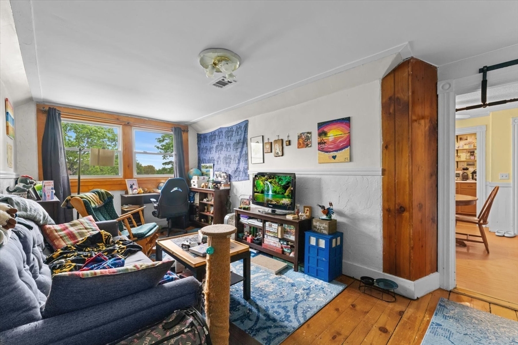 15 Steele St, Worcester, MA Photo #25