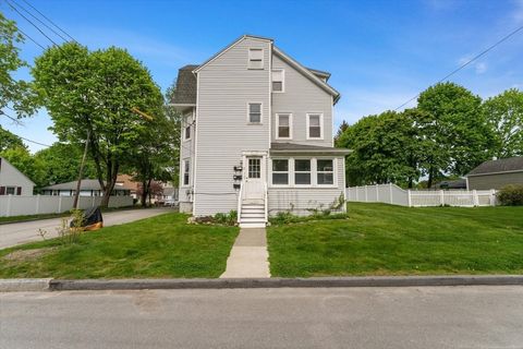 Photo of 15 Steele St, Worcester, MA 01607 (MLS # 73519612)