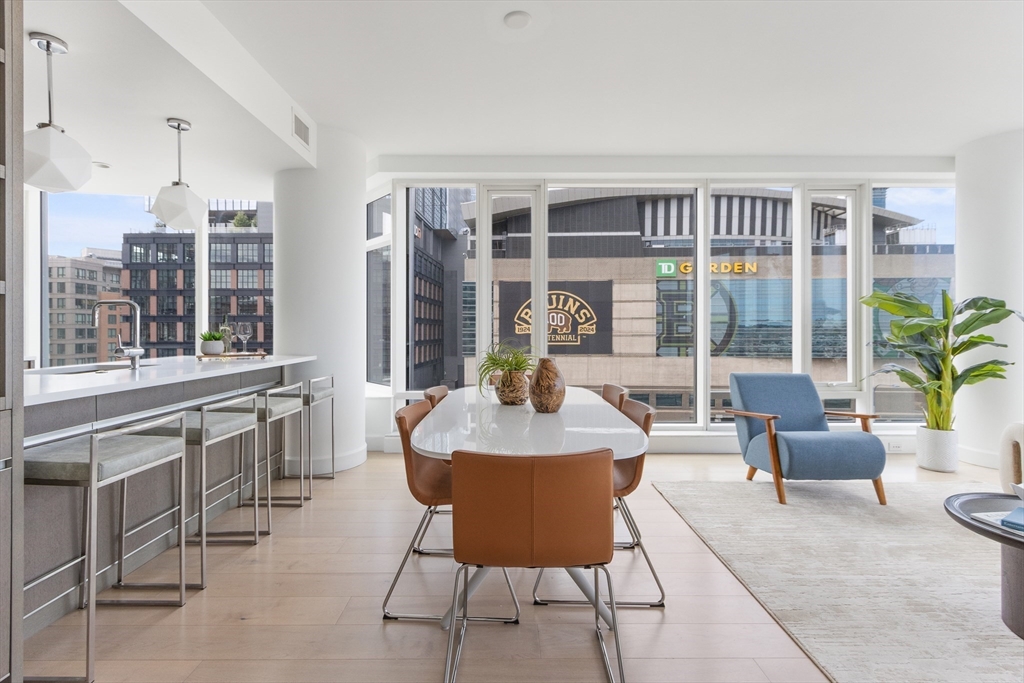 100 Lovejoy Wharf PH D