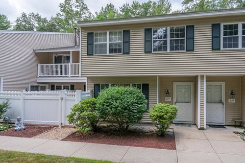 217 Edgebrook Dr 217 Boylston MA 01505