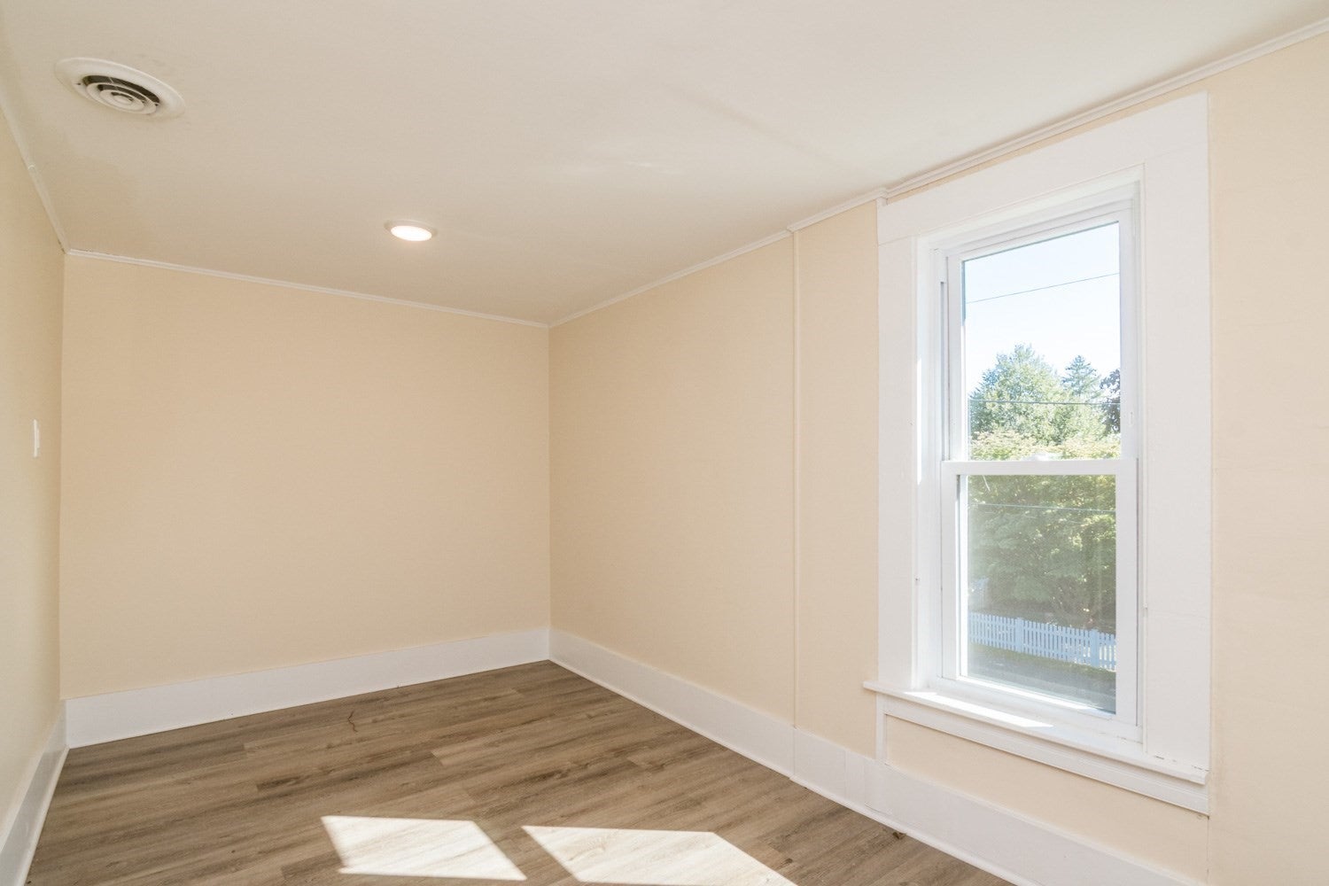 180 State Street #B, Northampton, MA, 180 State Street #B, Northampton, MA Photo #16