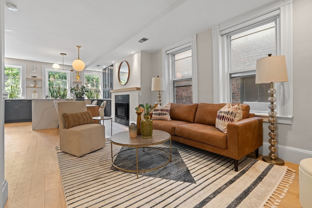 83 Phillips St 83