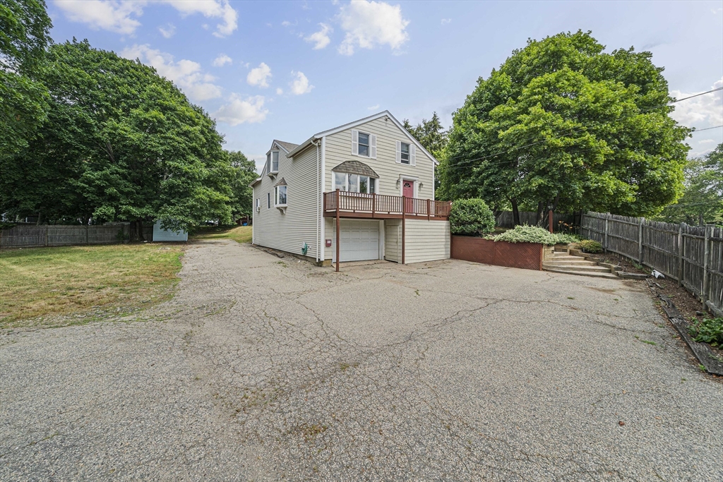 914 Pleasant St