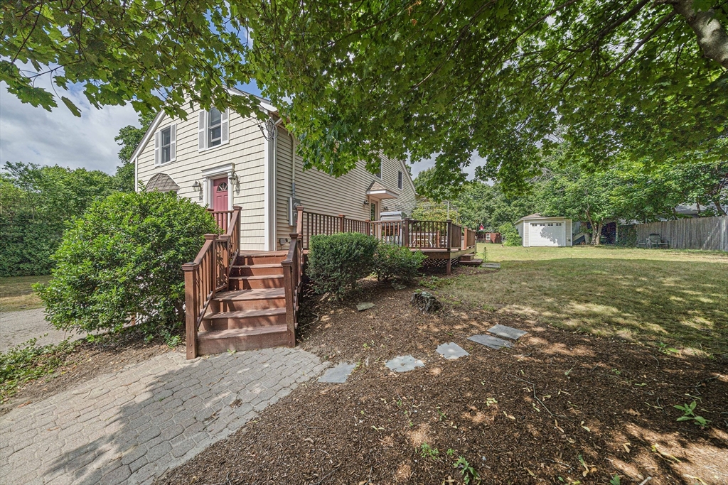 914 Pleasant St