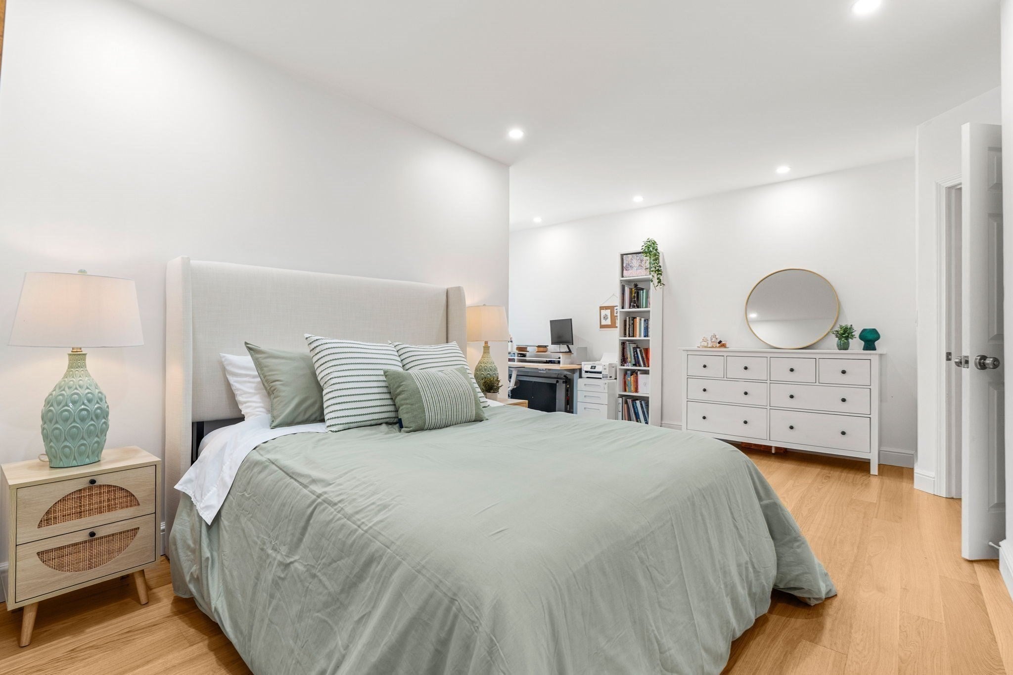 25 Marion St #27, Brookline, MA, 25 Marion St #27, Brookline, MA Photo #12
