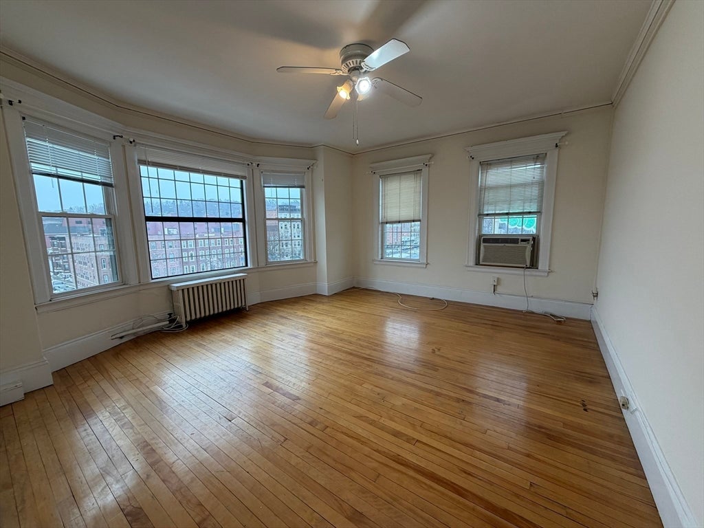 Click for 1277 Commonwealth Ave #201, Boston, MA slideshow