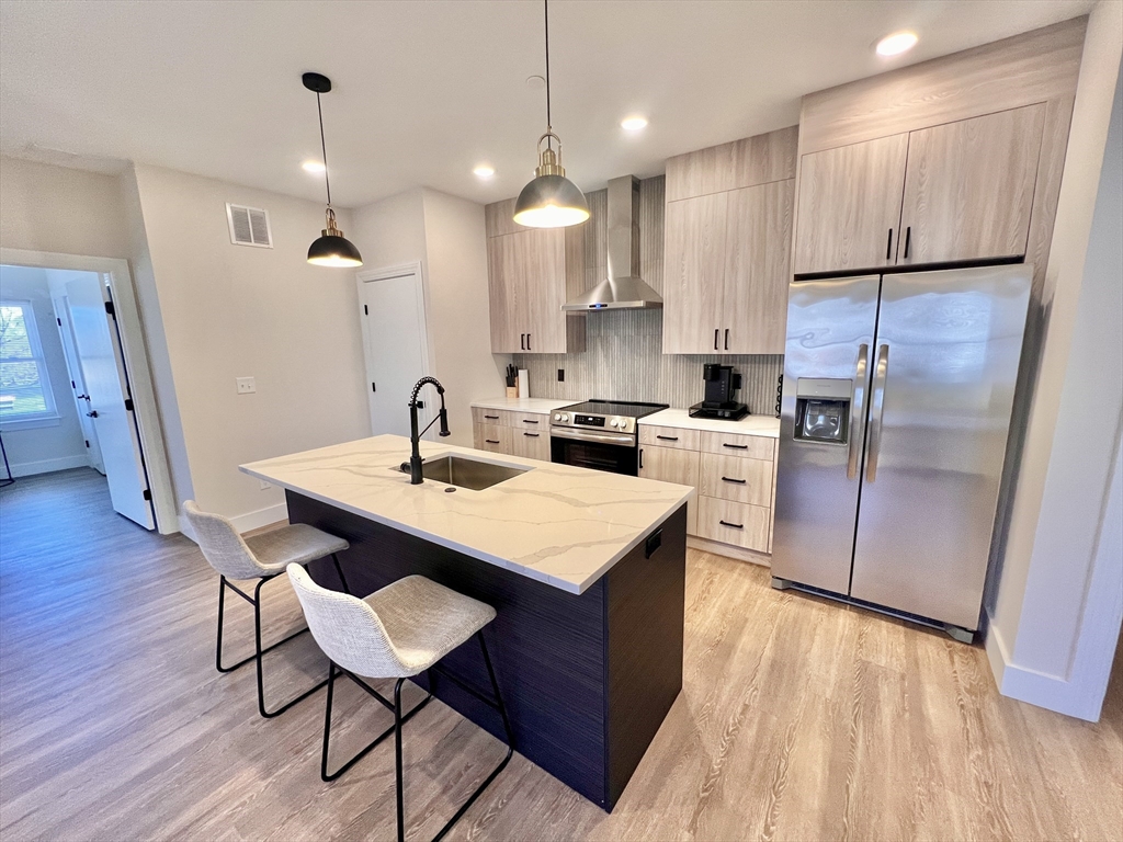 20 Woburn St 201