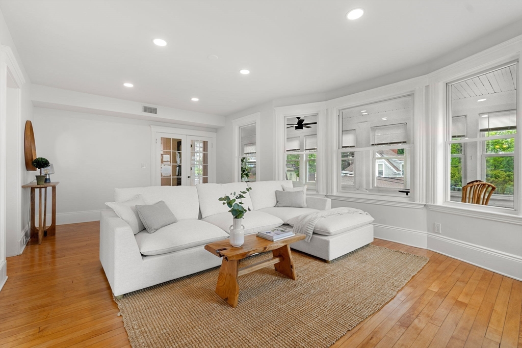 56 Greenwood Ave 2