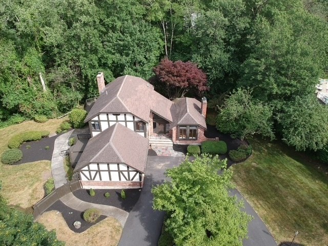 5 Rust Ln