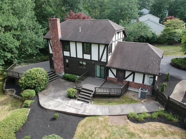 5 Rust Ln