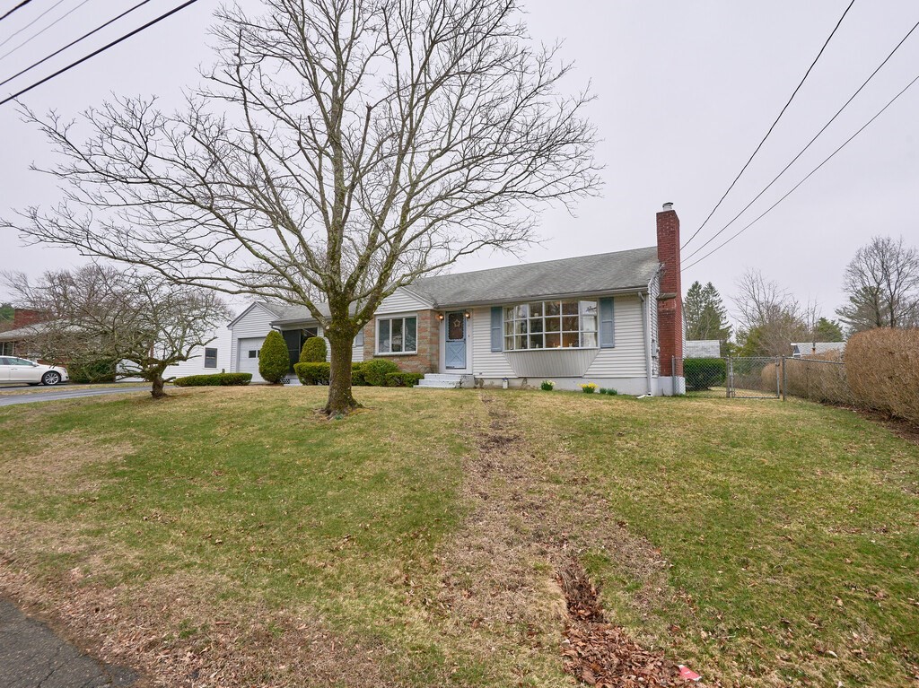 12 Chartier Ln