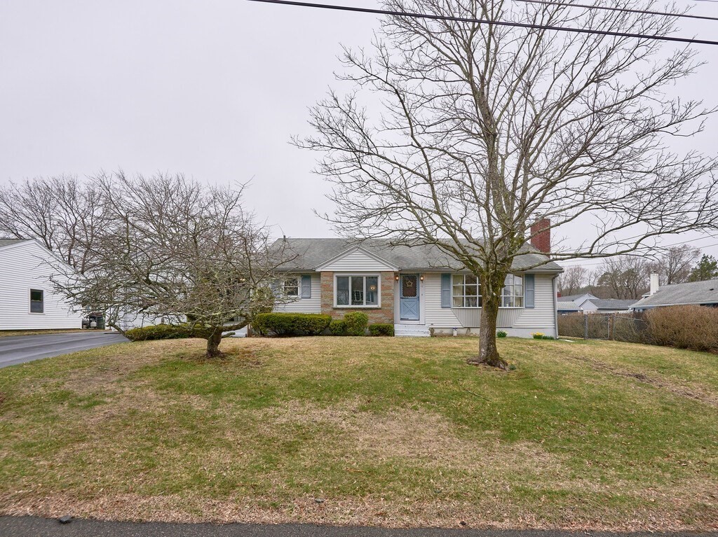 12 Chartier Ln