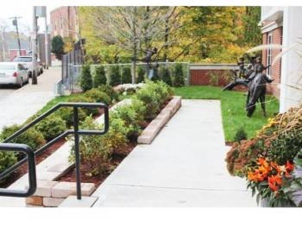 446 Belgrade Ave 206