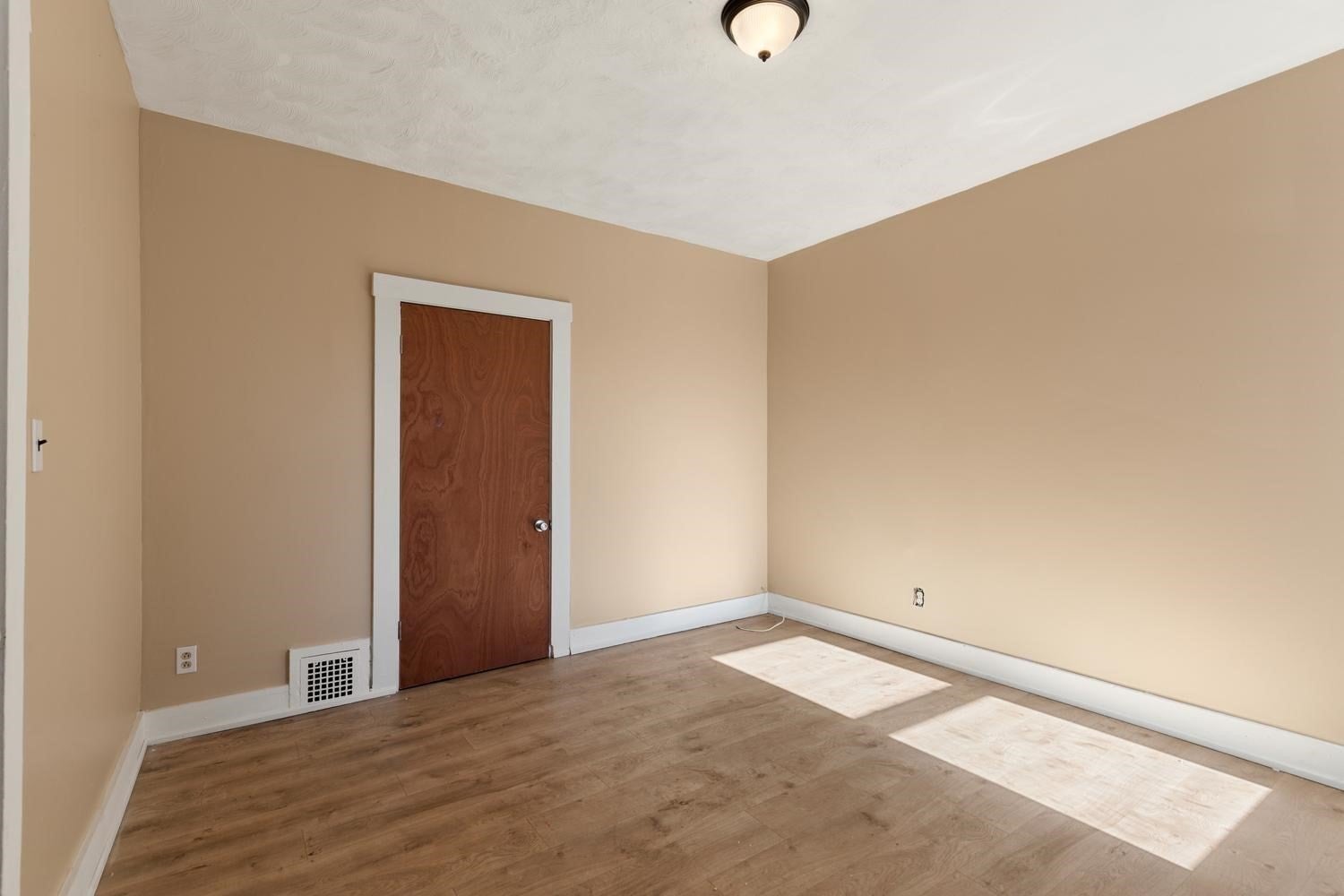 11 Hutchinson Ct, Lynn, MA, 11 Hutchinson Ct, Lynn, MA Photo #21