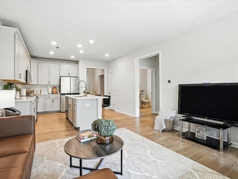 2 Winslow Ln 402