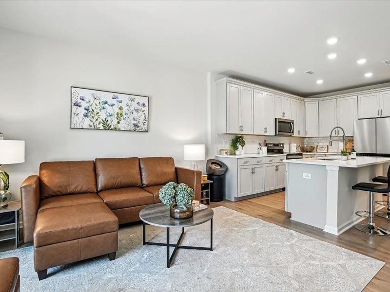 2 Winslow Ln 402