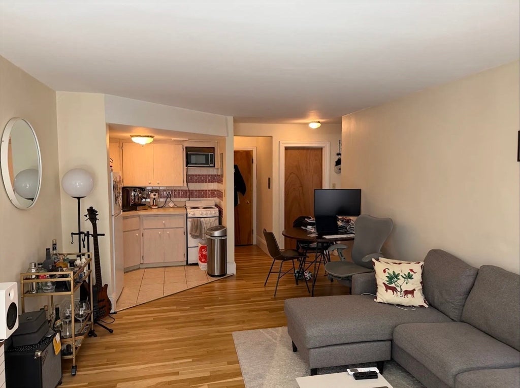 220 Newbury ST #10, Boston, MA, 220 Newbury ST #10, Boston, MA Photo #4